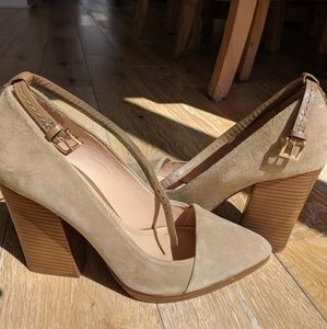 Tory Burch suede pump